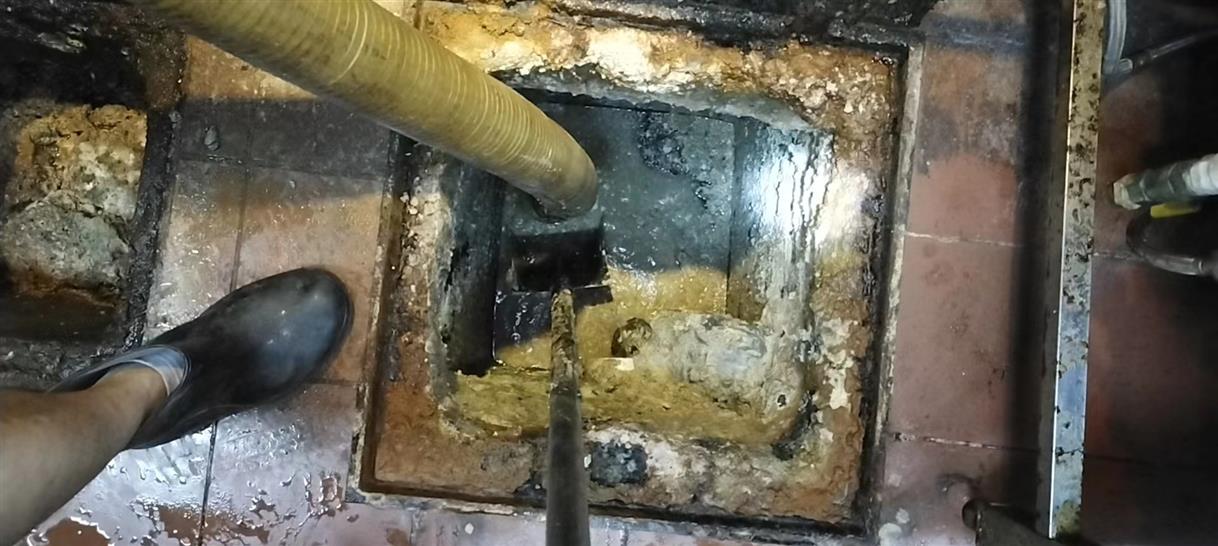 开州污水池清理一般都有毒气，怎么预防中毒呢？